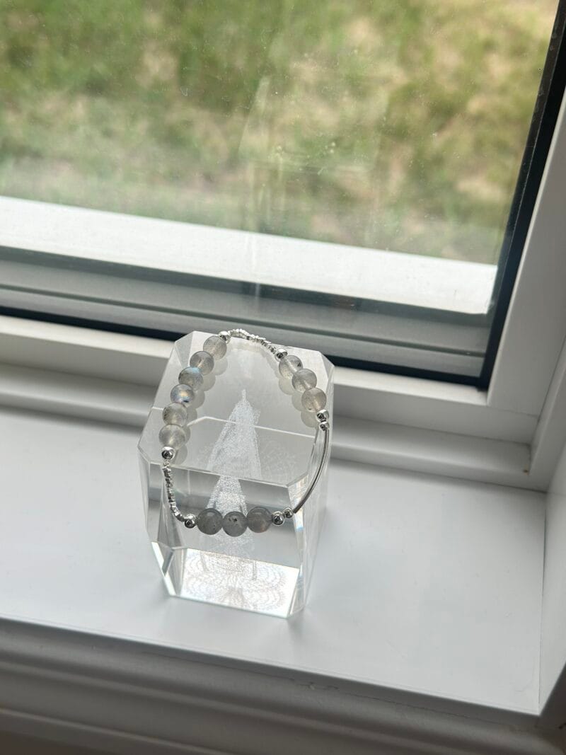 hey & momo 天然月光石手链