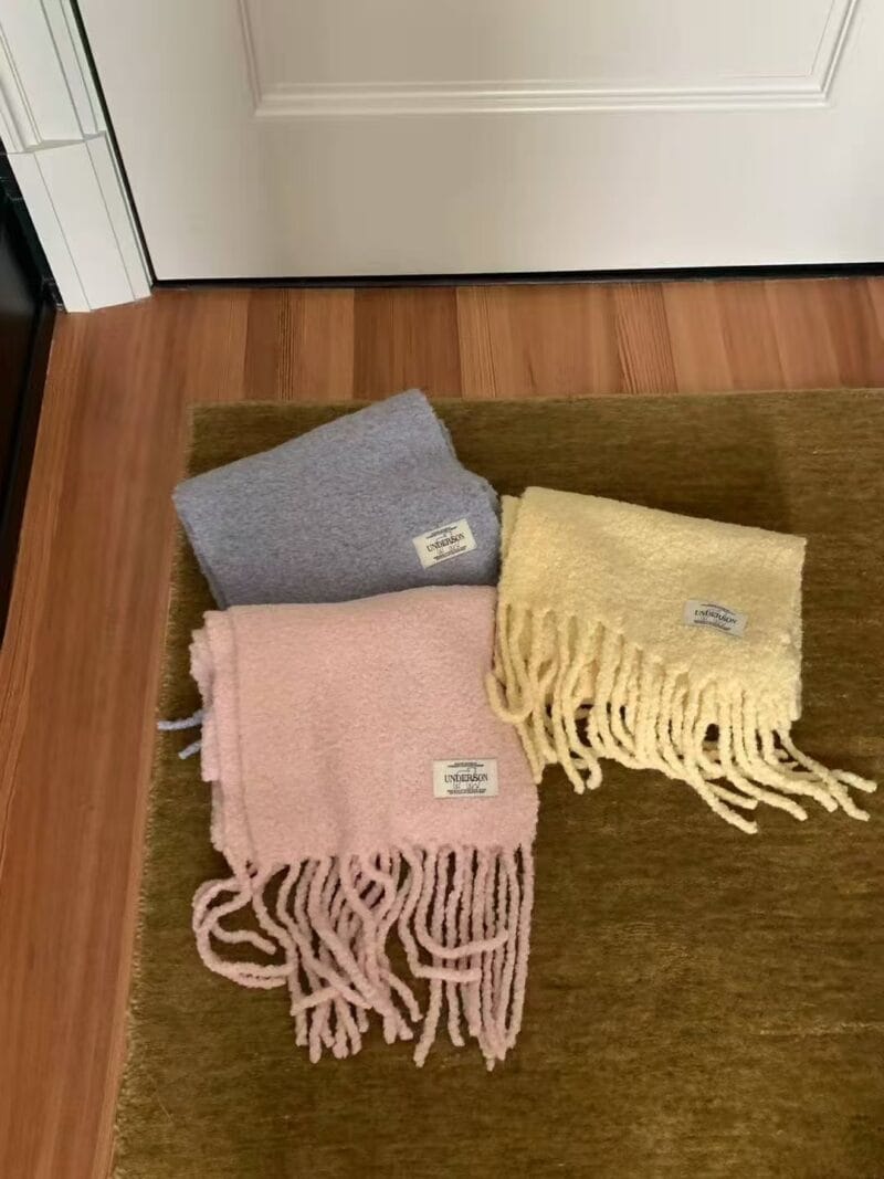 Underson 爆款羊羔毛围巾 冬日必备 wool 50%