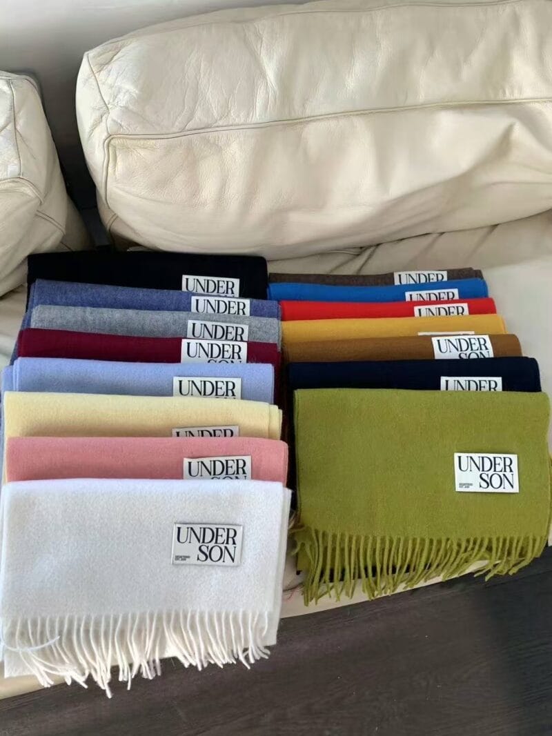 Underson 超轻薄巨保暖围巾  wool 100% 一点都不扎
