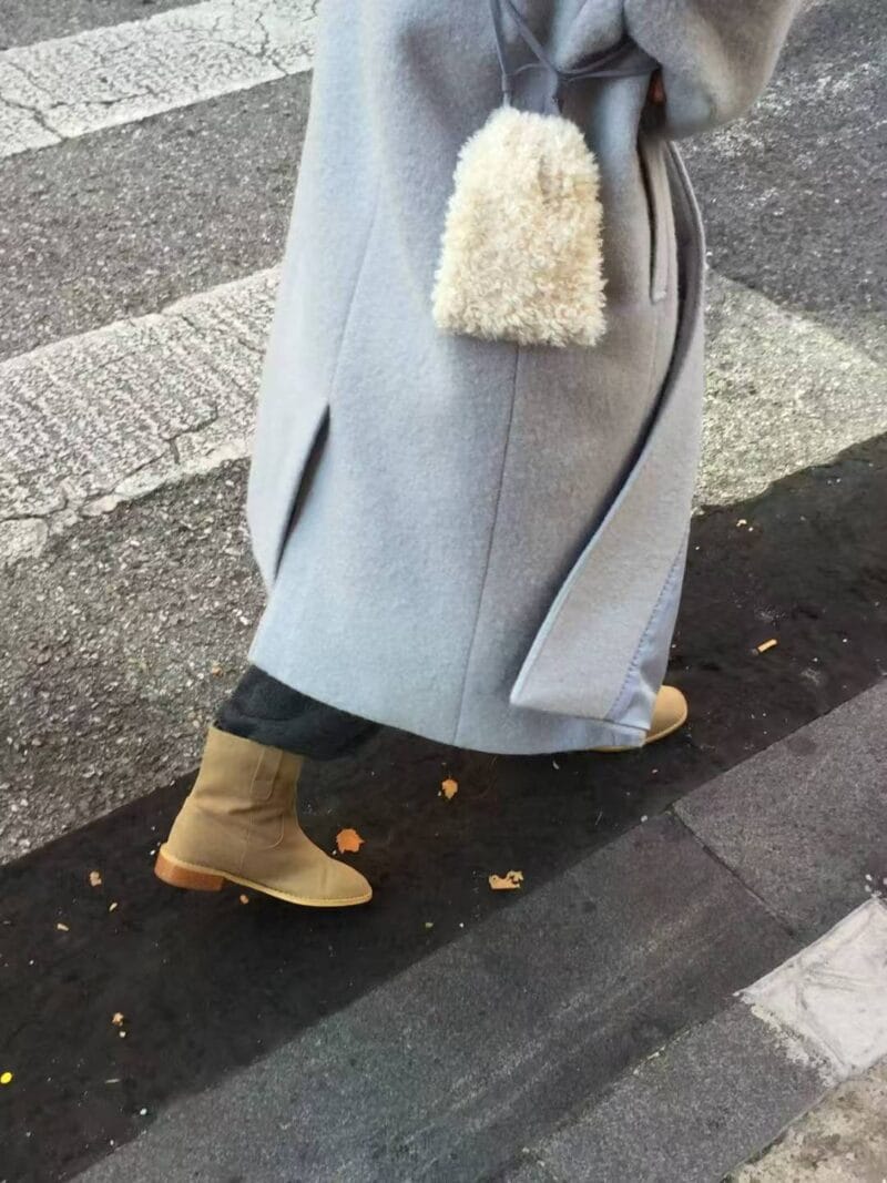 绝美的baby蓝大衣 新年战袍就靠它啦 含包包~