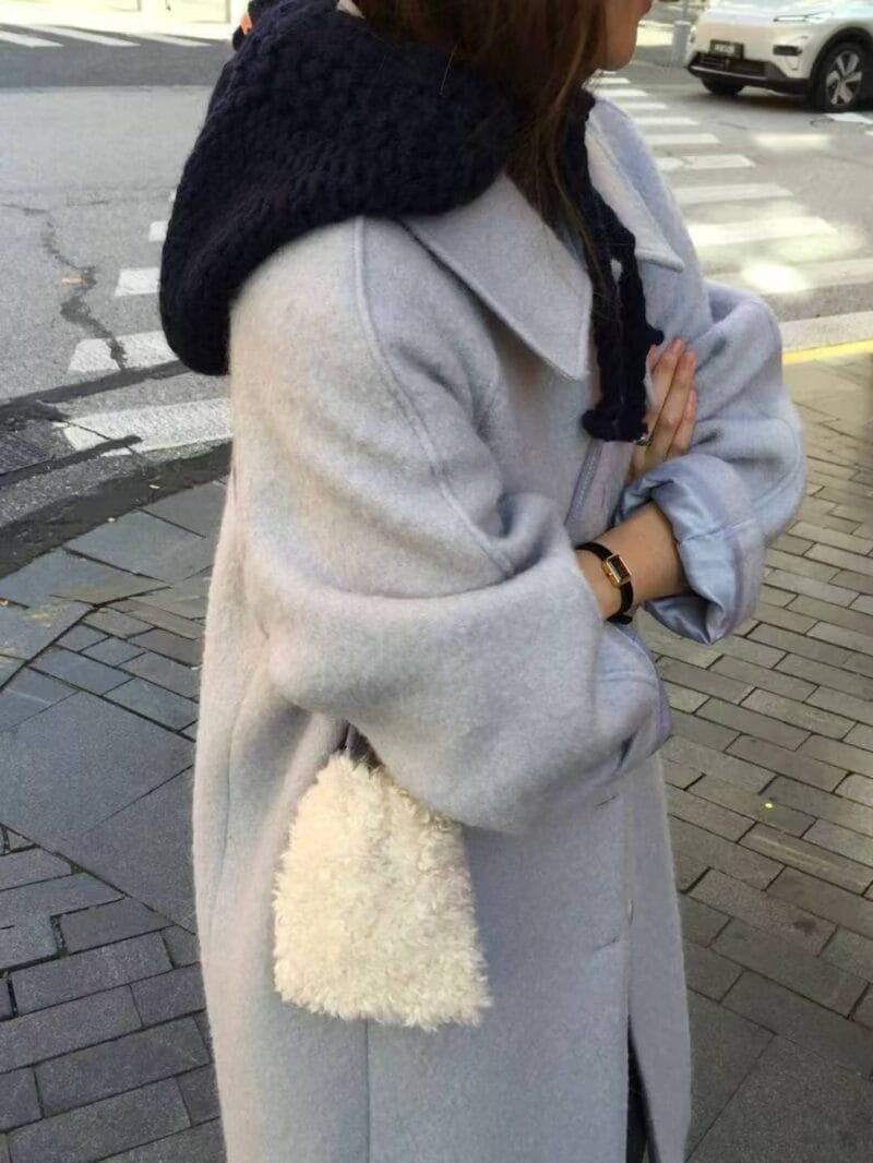 绝美的baby蓝大衣 新年战袍就靠它啦 含包包~