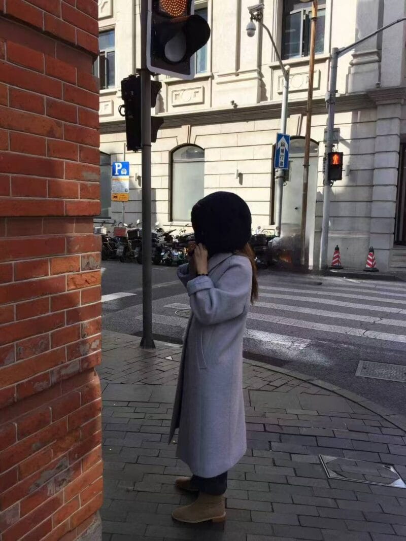 绝美的baby蓝大衣 新年战袍就靠它啦 含包包~