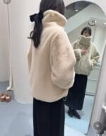 超级大领子的毛毛外套