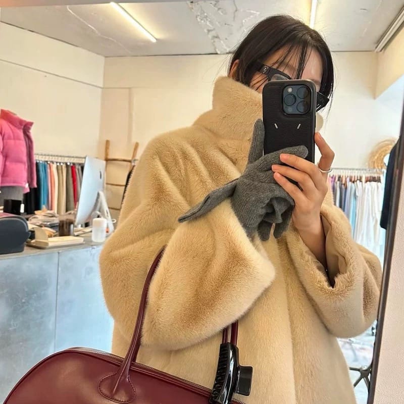 超级大领子的毛毛外套