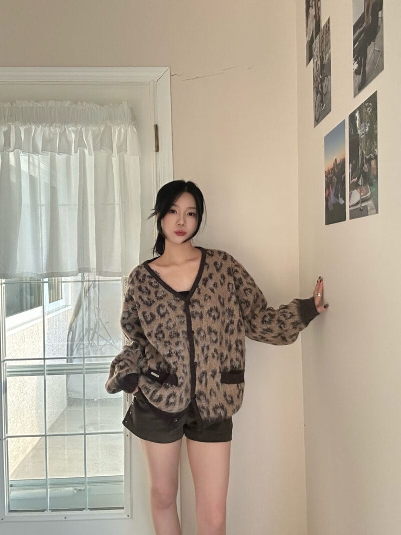 ins爆款豹纹毛衣 超级提气色