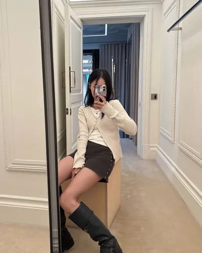 韩女人手一条的铆钉灯芯绒短裤 秋冬天穿实在太好看了