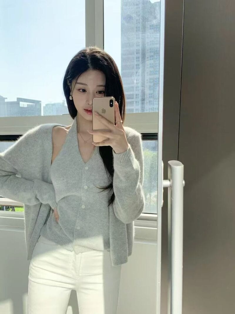 韩女严选温柔又性感 还极具保暖性的上衣两件套 两个颜色