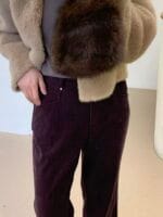 很特别的酒红色加绒裤子 外层软乎乎的丝绒材质