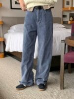 一条能贯穿一年四季的灯芯绒裤子 颜色好特别