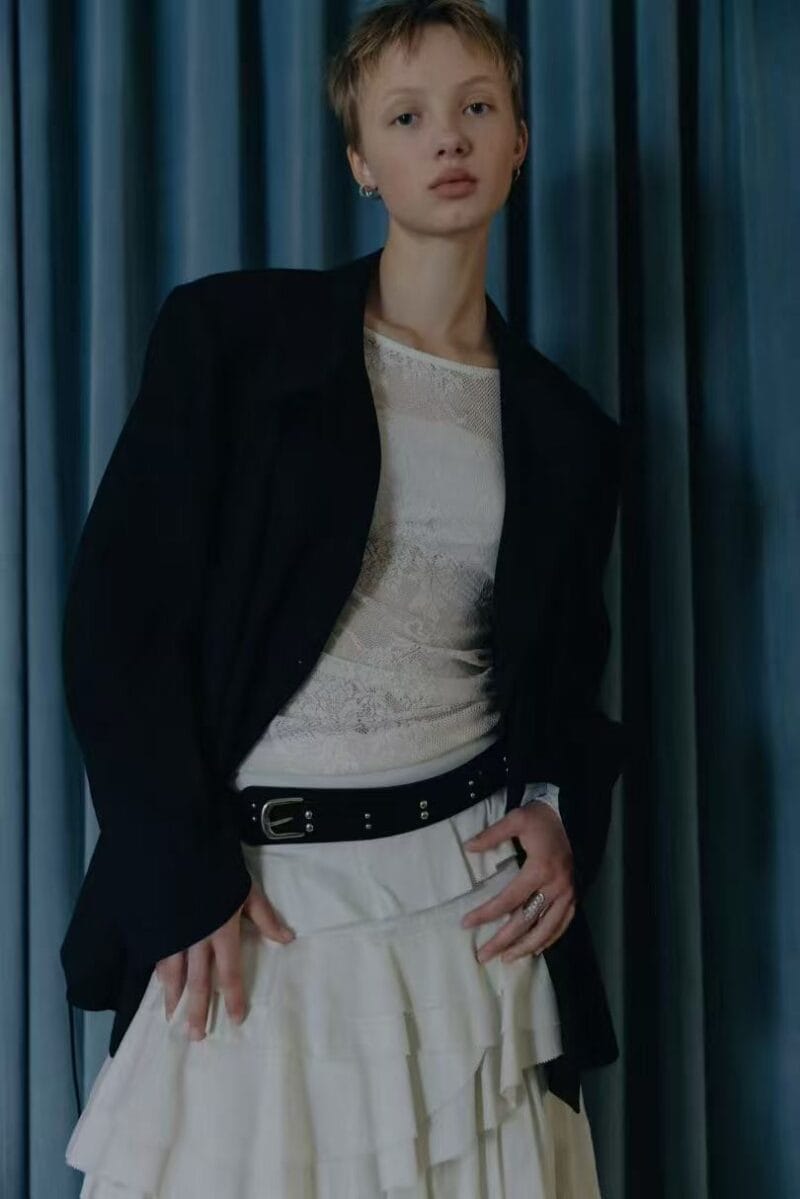 韩国爆款！搭配任何衣服都能穿出时髦层次感的不规则半身裙