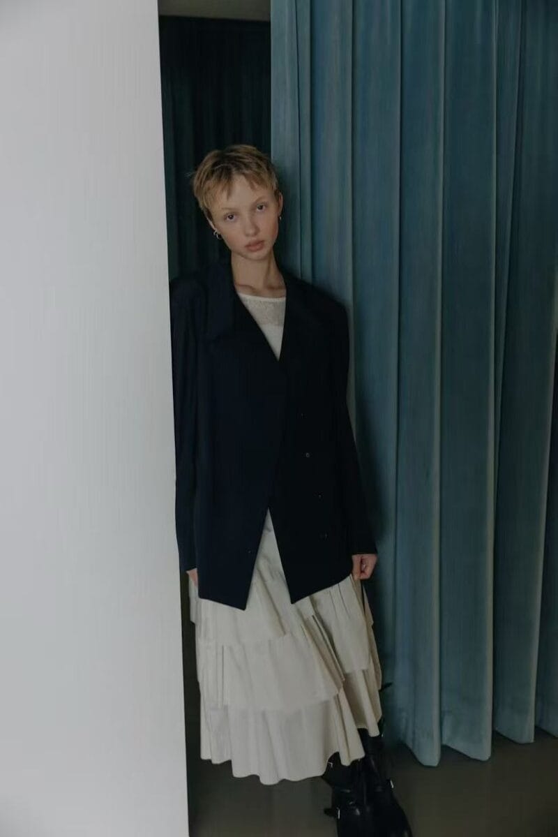 韩国爆款！搭配任何衣服都能穿出时髦层次感的不规则半身裙