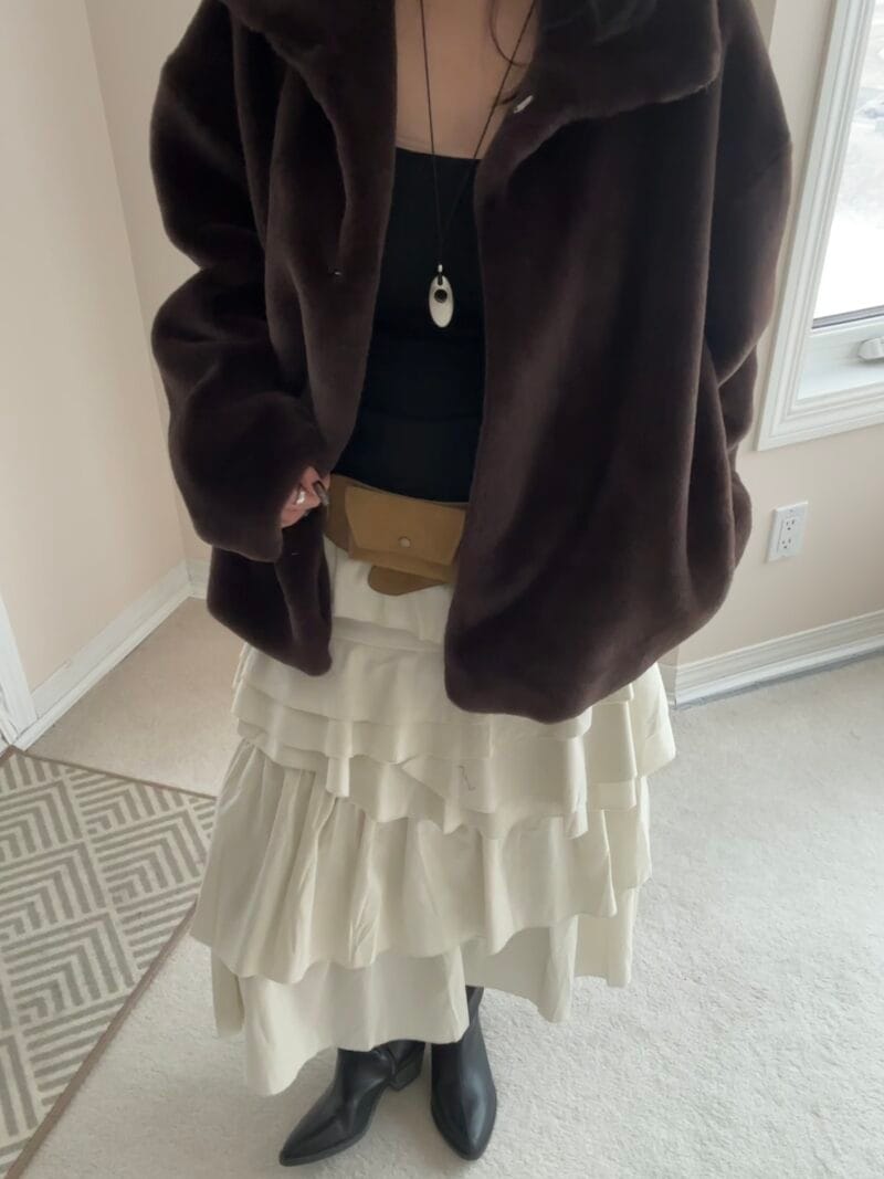 韩国爆款！搭配任何衣服都能穿出时髦层次感的不规则半身裙