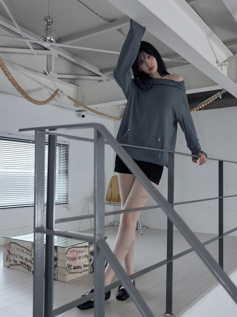 RENSE Loose Fit Turtleneck Tee Blue Stripe