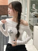 Cloudemotion 十字架斜肩上衣