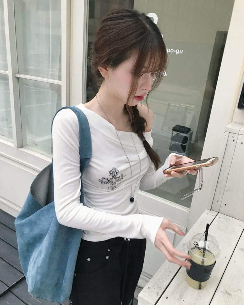 Cloudemotion 十字架斜肩上衣