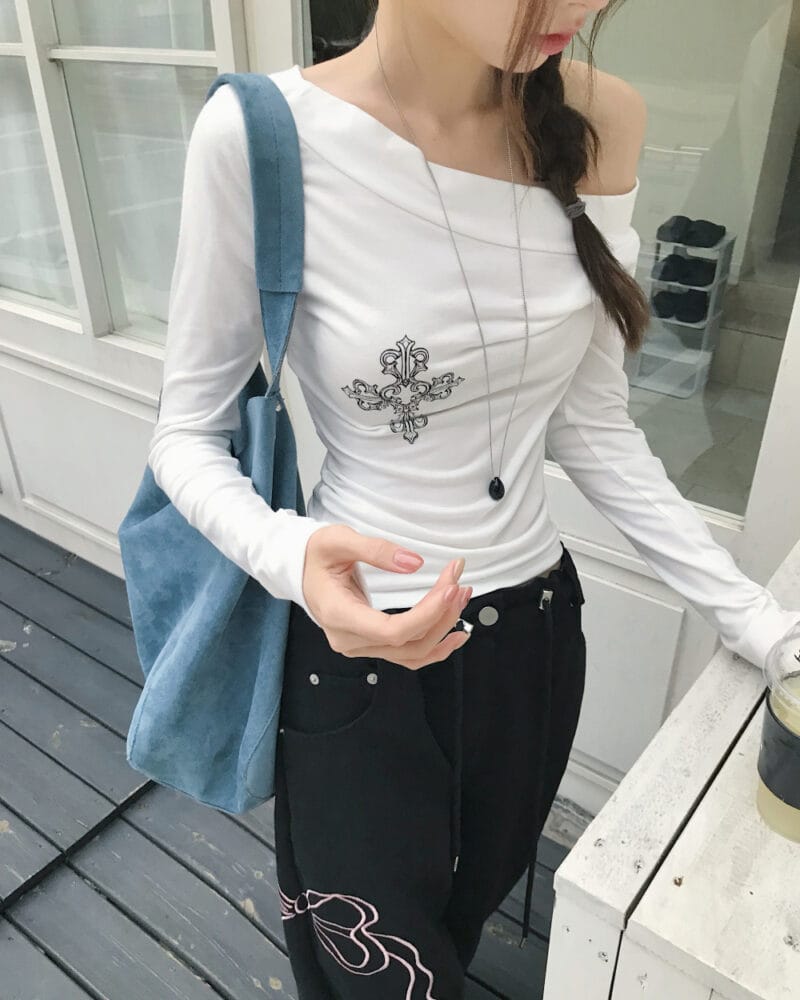 Cloudemotion 十字架斜肩上衣