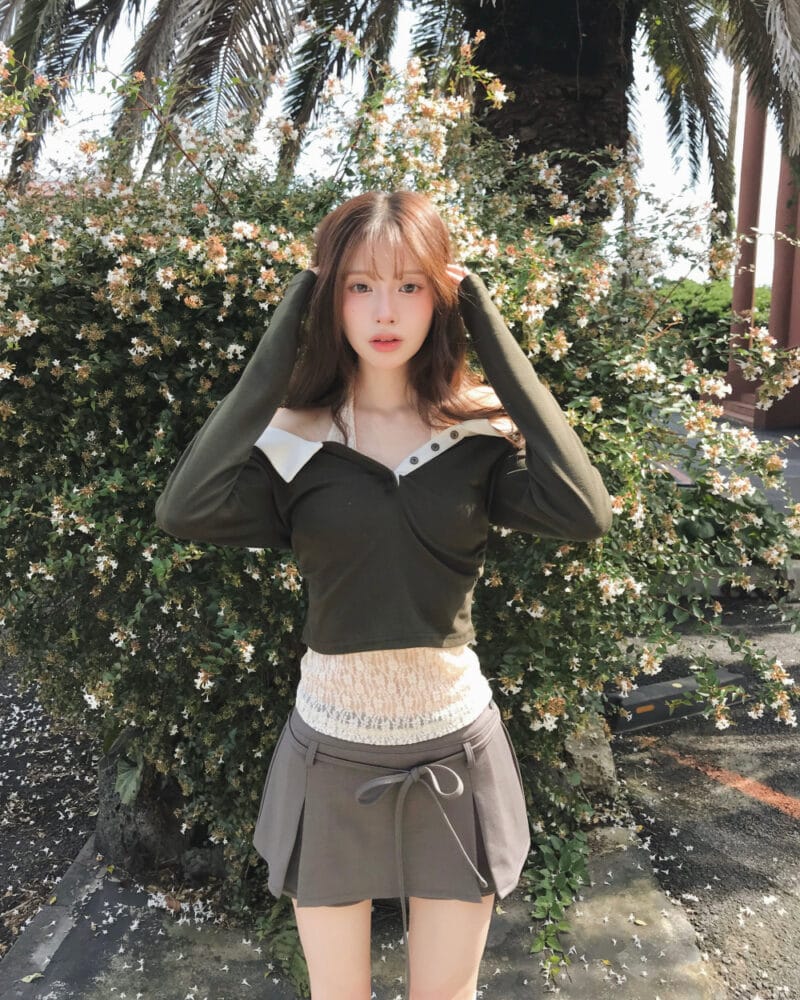 Cloudemotion 蕾丝内搭露肩两件套 卡其色