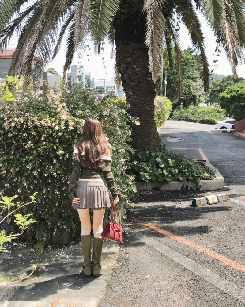 Cloudemotion 蕾丝内搭露肩两件套 卡其色