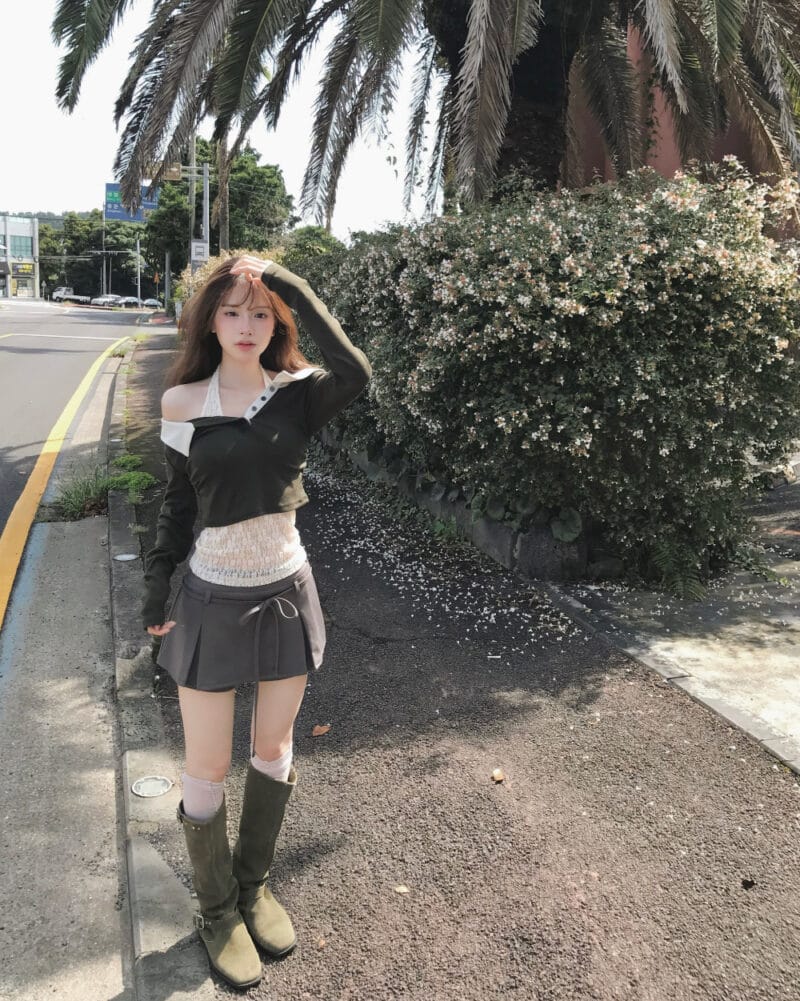 Cloudemotion 蕾丝内搭露肩两件套 卡其色