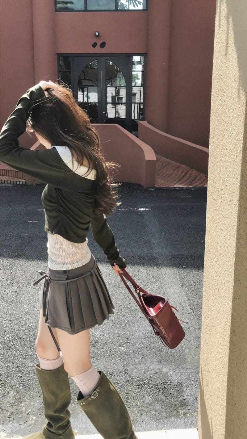 Cloudemotion 蕾丝内搭露肩两件套 卡其色