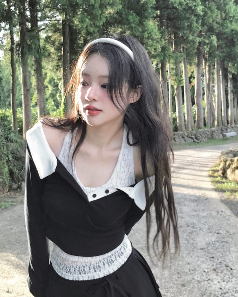 Cloudemotion 蕾丝内搭露肩两件套 黑色