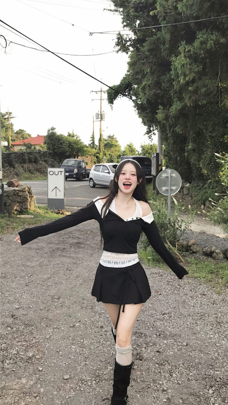 Cloudemotion 蕾丝内搭露肩两件套 黑色