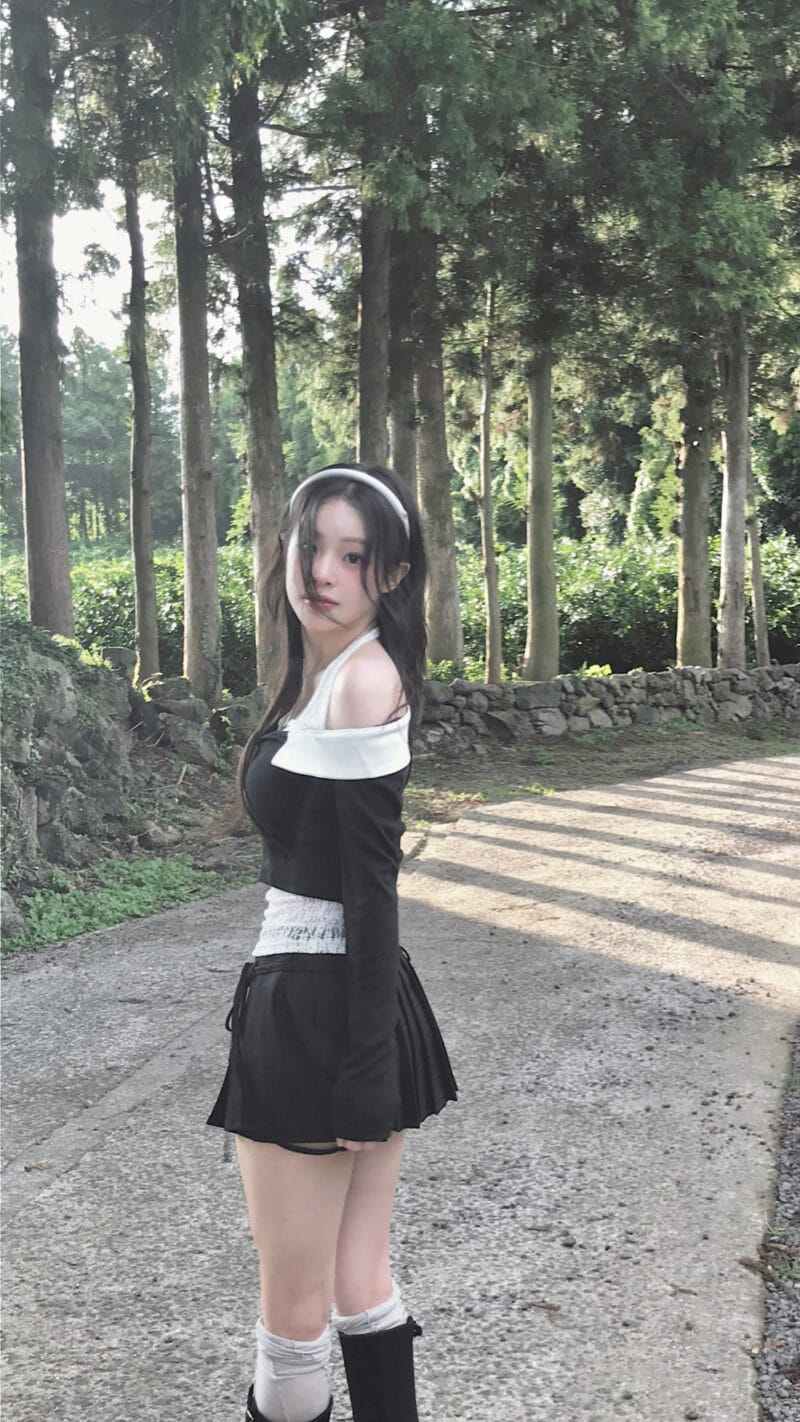 Cloudemotion 蕾丝内搭露肩两件套 黑色