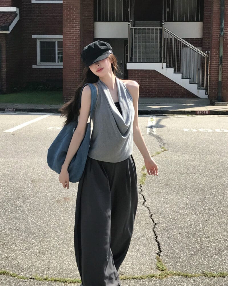 Cloudemotion 大V荡领上衣