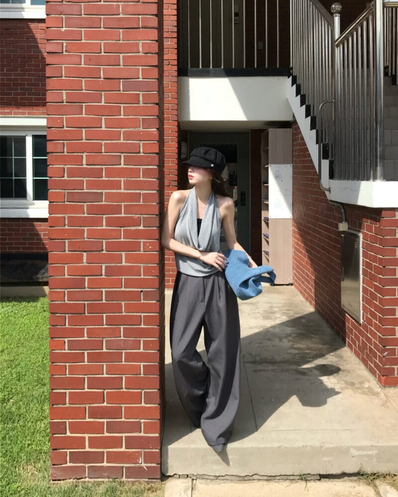 Cloudemotion 大V荡领上衣