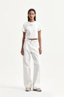 Matinkim LABEL POINT LETTERING CROP TOP IN WHITE