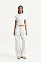 Matinkim LABEL POINT LETTERING CROP TOP IN WHITE
