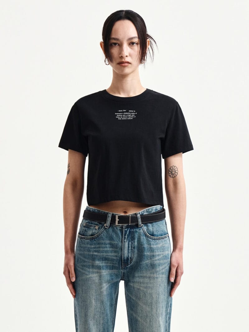 Matinkim LABEL POINT LETTERING CROP TOP IN BLACK