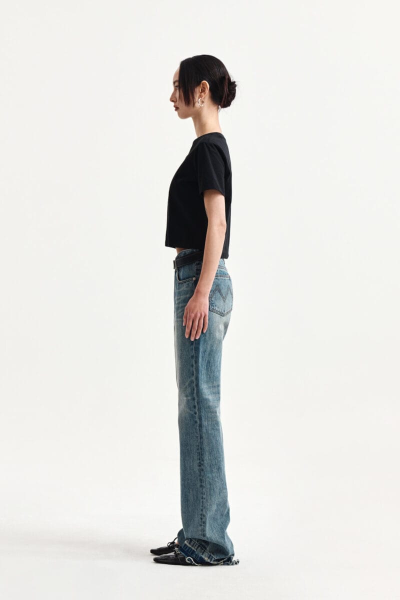 Matinkim LABEL POINT LETTERING CROP TOP IN BLACK