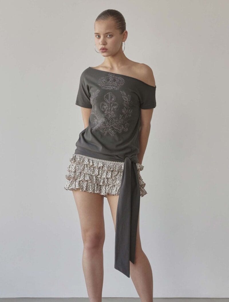 Sculptor Chateau Shithole Tie Tee - Charcoal