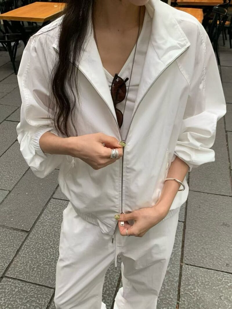 极简风薄款纯白色夹克外套 可当防晒