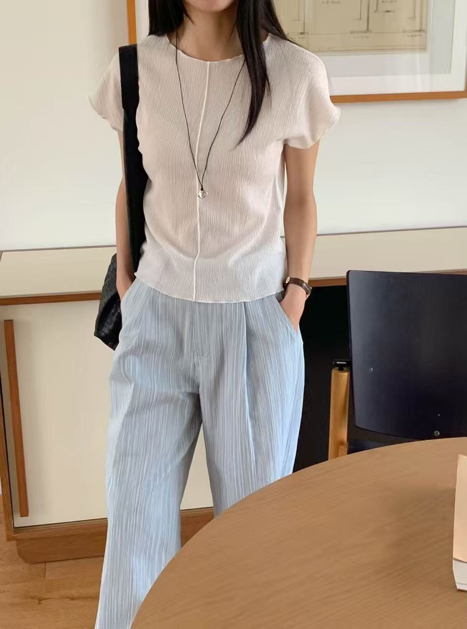 超适合夏天的缝线条纹阔腿裤