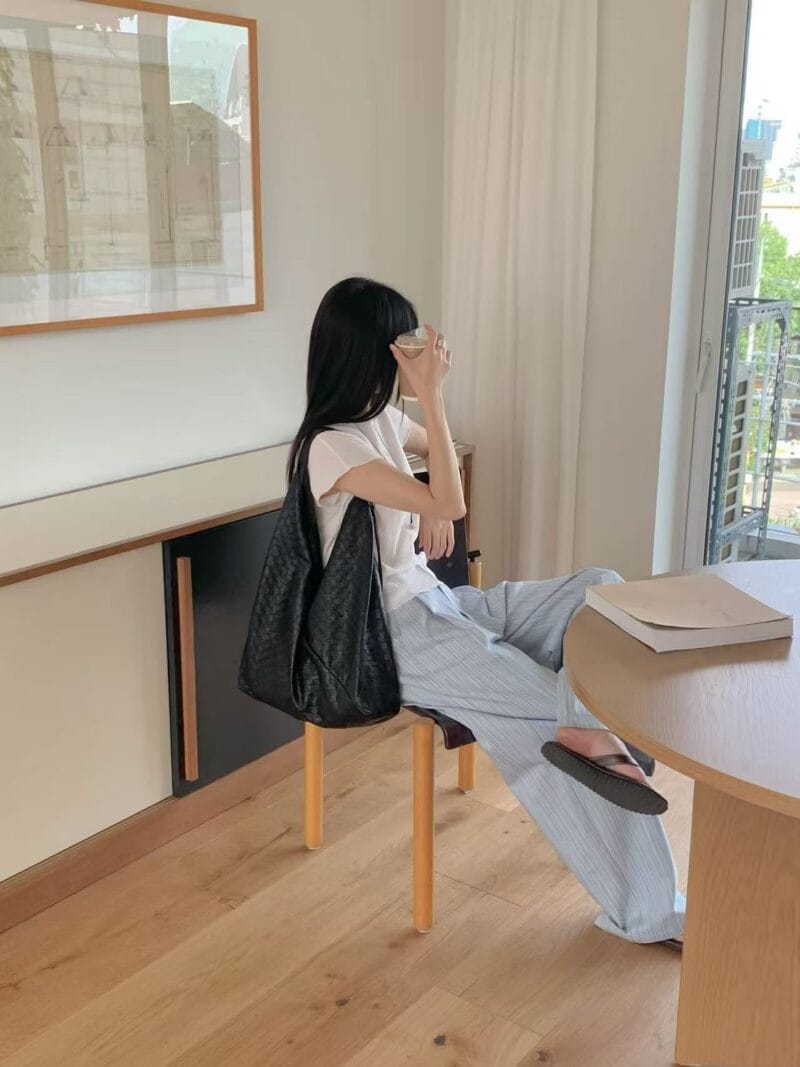 超适合夏天的缝线条纹阔腿裤