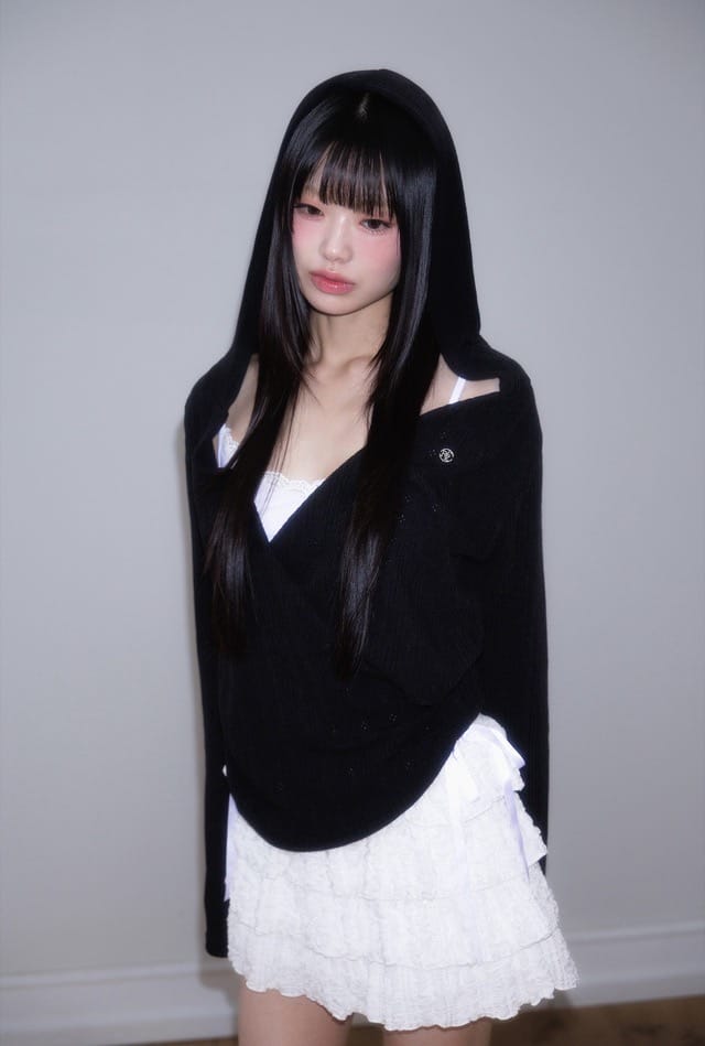 Rose Frantz - Wrap Shirring Hood Long Sleeve [Black]