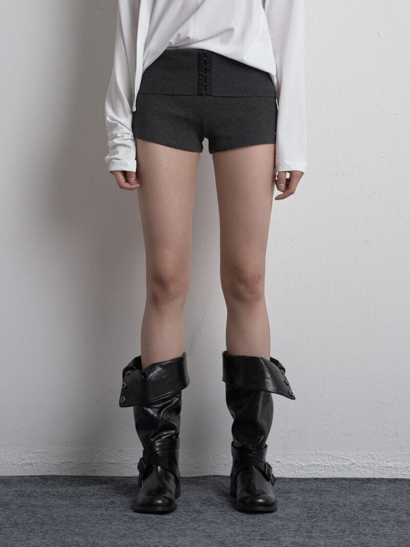 Synerjyn - FOLD TWO - WAY KNIT SHORTS CHAROCAL